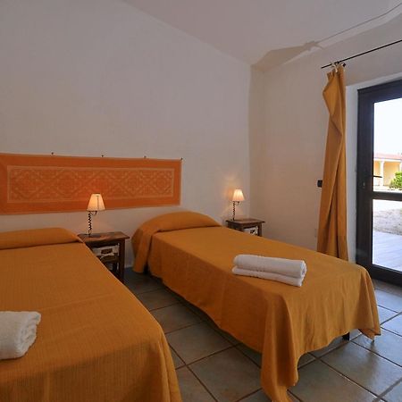 B&B Mare Della Gallura Badesi Buitenkant foto