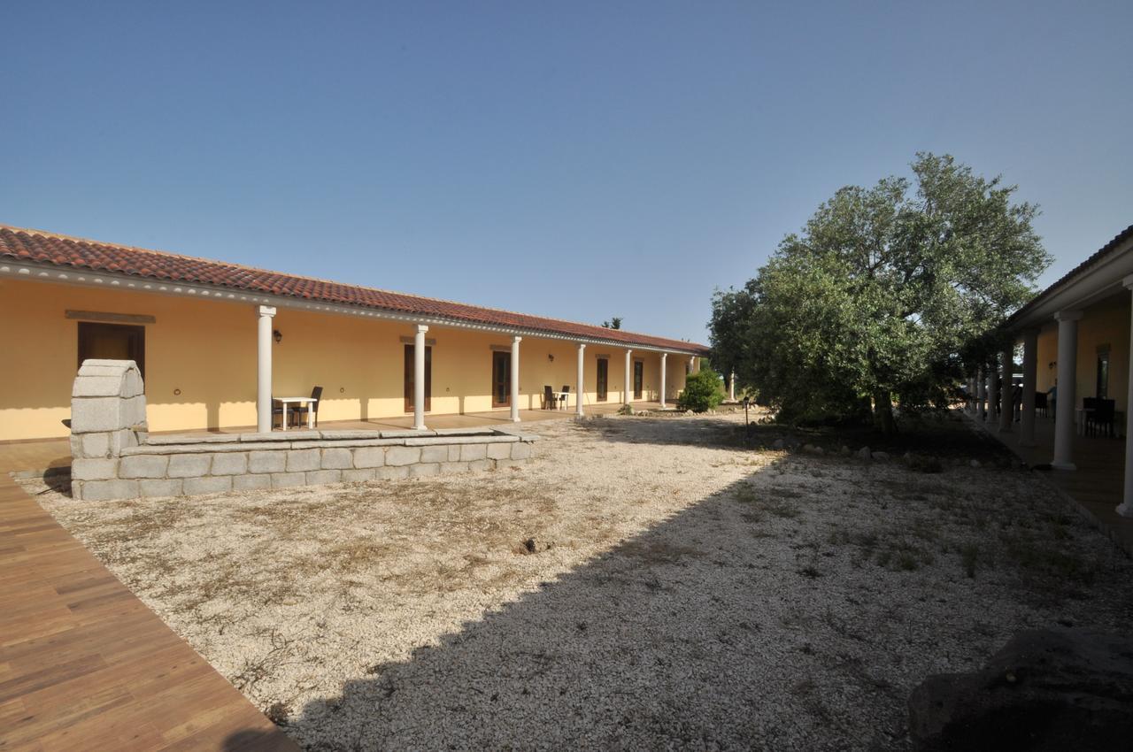 B&B Mare Della Gallura Badesi Buitenkant foto