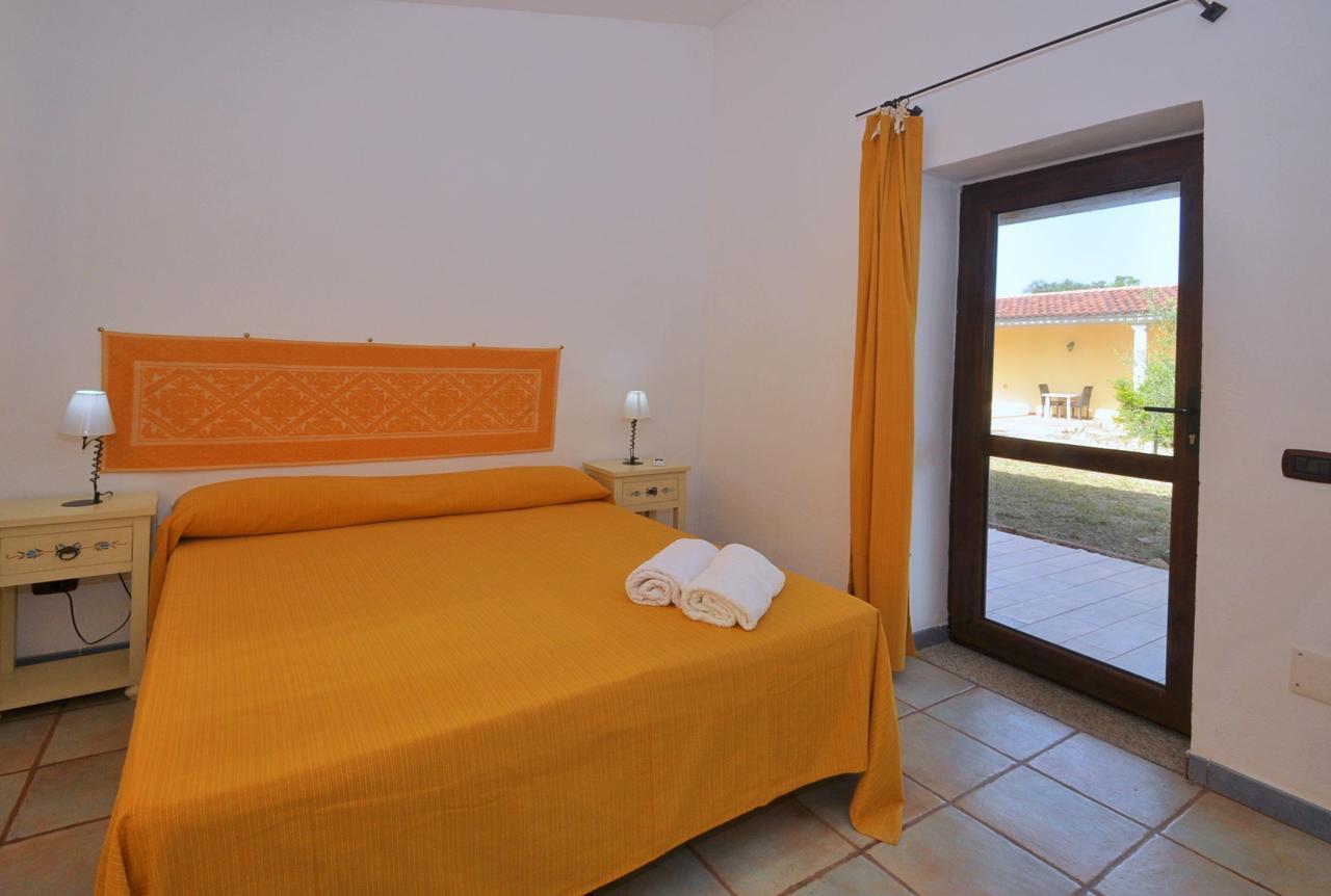 B&B Mare Della Gallura Badesi Buitenkant foto
