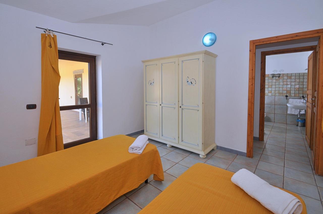 B&B Mare Della Gallura Badesi Buitenkant foto